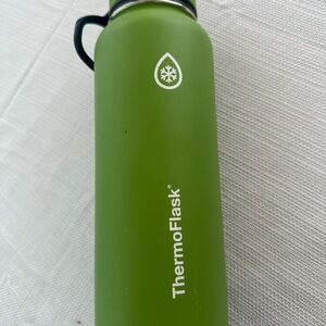 Green Water Bottle